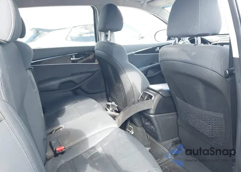 2019 Kia Sorento 2.4L Lx from USA, damaged, VIN 5XYPG4A31KG455415